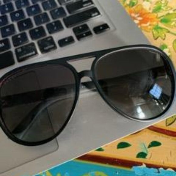 Gucci Sunglasses   GG1065/s 4upwj 59 mm - Picture 1 of 5
